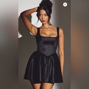 NWT Oh Polly Sueno Corset Thick adjustable strap full mini skirt dress 🖤
